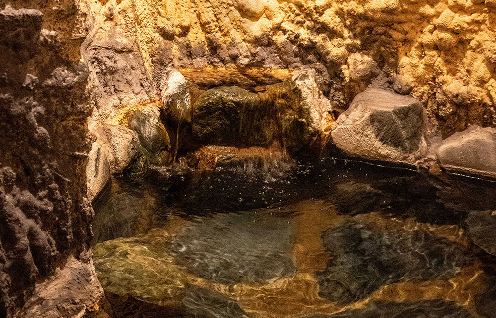 川の湯 洞窟風呂イメージ2